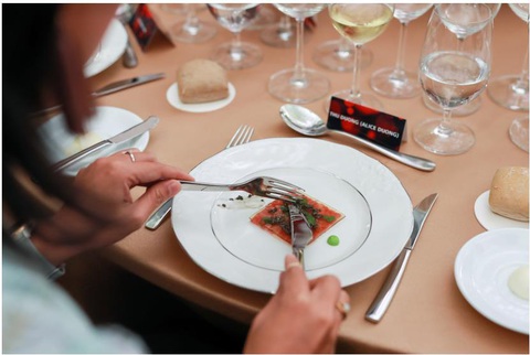 Đồng hành cùng The Michelin Guide, Minh Long tôn vinh ẩm thực Việt với bạn bè thế giới - Ảnh 3. Gốm sứ Minh Long vinh dự, góp phần tôn vinh và lan tỏa nét đẹp văn hóa, du lịch, ẩm thực Việt Nam với bạn bè thế giới.