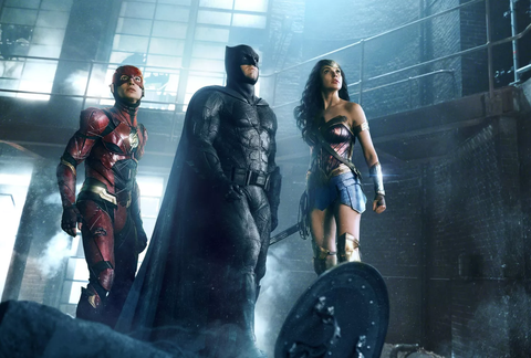 The Flash - siêu anh hùng mới sẽ tái thiết vũ trụ DCEU là ai? - Ảnh 4. The Flash - siêu anh hùng mới sẽ tái thiết vũ trụ DCEU là ai? - Ảnh 4.