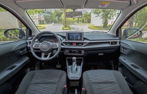 2 bản xe Toyota Wigo 2023 chênh 45 triệu đồng khác biệt ra sao? - Ảnh 5. 2 bản xe Toyota Wigo 2023 chênh 45 triệu đồng khác biệt ra sao? - Ảnh 5.