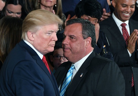 Đồng minh cũ của ông Trump tuyên bố tranh cử tổng thống - Ảnh 1. Đồng minh cũ của ông Trump tuyên bố tranh cử tổng thống - Ảnh 1.