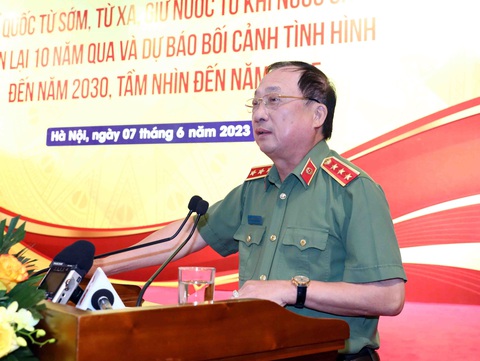 Thượng tướng Nguyễn Văn Thành, Phó chủ tịch chuyên trách Hội đồng Lý luận Trung ương - Ảnh: TTXVN Thượng tướng Nguyễn Văn Thành, phó chủ tịch chuyên trách Hội đồng Lý luận Trung ương - Ảnh: TTXVN