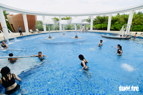 Du lịch Bà Rịa - Vũng Tàu muốn hút khách hạng sang - Ảnh 4. Du lịch Bà Rịa - Vũng Tàu muốn hút khách hạng sang - Ảnh 4.