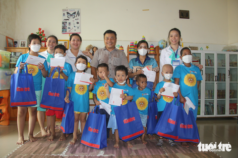 Ước mơ của Thúy tiếp sức bệnh nhi ung thư miền Trung: Có người mẹ chăm hai con bệnh hiểm nghèo - Ảnh 1. Ước mơ của Thúy tiếp sức bệnh nhi ung thư miền Trung: Có người mẹ chăm hai con bệnh hiểm nghèo - Ảnh 1.