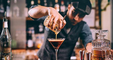 Khám phá cẩm nang nghề nghiệp của nhân viên Bartender (Phần 1) - Ảnh 1. Nguồn: Internet