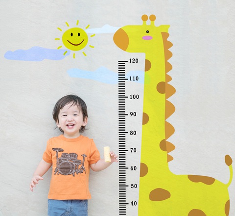 Chiều cao phụ thuộc phần lớn vào di truyền? - Ảnh 2. Ngoài gen di truyền chiều cao của trẻ ảnh hưởng bởi chế độ dinh dưỡng