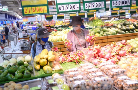 Nhiều loại trái cây được Saigon Co.op nhập về trong ngày, giảm giá liền tay - Ảnh: QUANG ĐỊNH Nhiều loại trái cây được Saigon Co.op nhập về trong ngày, giảm giá liền tay - Ảnh: QUANG ĐỊNH