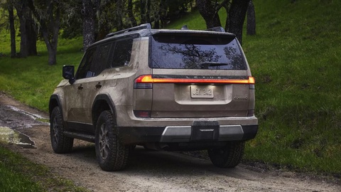 Lexus GX 2024 phong cách mạnh mẽ theo trend hình hộp - Ảnh 3. Lexus GX 2024 phong cách mạnh mẽ theo trend hình hộp - Ảnh 3.