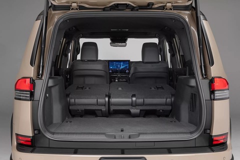 Lexus GX 2024 phong cách mạnh mẽ theo trend hình hộp - Ảnh 24. Lexus GX 2024 phong cách mạnh mẽ theo trend hình hộp - Ảnh 24.