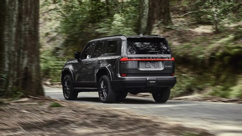 Lexus GX 2024 phong cách mạnh mẽ theo trend hình hộp - Ảnh 8. Lexus GX 2024 phong cách mạnh mẽ theo trend hình hộp - Ảnh 8.