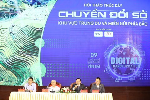 Chuyển đổi số để người dân hạnh phúc hơn - Ảnh 1. Chuyển đổi số để người dân hạnh phúc hơn - Ảnh 1.