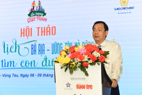 Ông Nguyễn Trùng Khánh - tổng cục trưởng Tổng cục Du lịch - phát biểu kết luận hội thảo - Ảnh: QUANG ĐỊNH Ông Nguyễn Trùng Khánh - tổng cục trưởng Tổng cục Du lịch - dự hội thảo - Ảnh: QUANG ĐỊNH