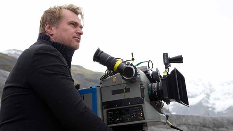 Đạo diễn Christopher Nolan lại hack não khán giả với phim mới - Ảnh 1. Đạo diễn Christopher Nolan lại hack não khán giả với phim mới - Ảnh 1.