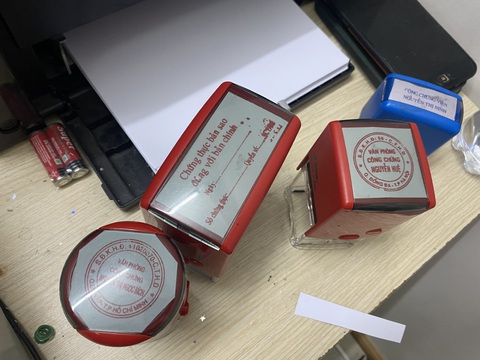 Đường dây làm giấy tờ giả bị lừa chạy án 1 tỉ đồng - Ảnh 7. Đường dây làm giấy tờ giả bị lừa chạy án 1 tỉ đồng - Ảnh 7.