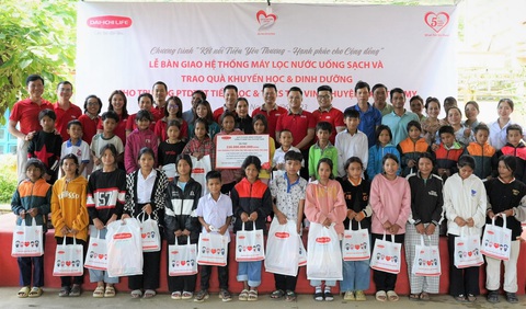 Dai-ichi tặng hệ thống máy lọc nước uống sạch cho học sinh Quảng Nam - Ảnh 2. Dai-ichi tặng hệ thống máy lọc nước uống sạch cho học sinh Quảng Nam - Ảnh 2.