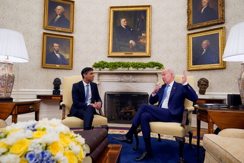 Ông Biden nói Mỹ đủ tiền hỗ trợ Ukraine lâu dài - Ảnh 1. Ông Biden nói Mỹ đủ tiền hỗ trợ Ukraine lâu dài - Ảnh 1.