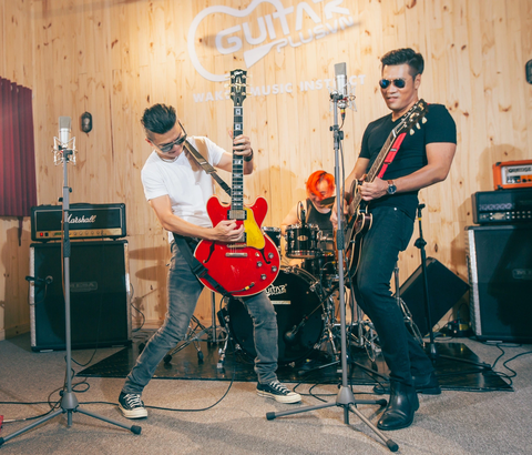 Tạ Quang Thắng hát rock Sơn Tinh Thủy Tinh - Ảnh 3. Tạ Quang Thắng hát rock Sơn Tinh Thủy Tinh - Ảnh 3.