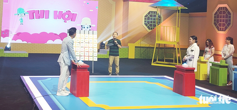 Hậu Hoàng làm MC Trạng nguyên nhí mùa 3 - Ảnh 3. Hậu Hoàng làm MC Trạng nguyên nhí mùa 3 - Ảnh 3.