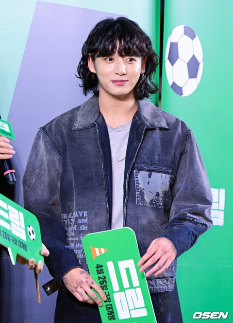 Han So Hee trở thành nàng thơ của Jungkook (BTS) - Ảnh 2.