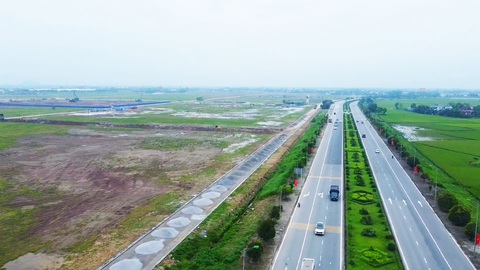 Vì sao Nam Định bứt phá, tăng trưởng kinh tế thứ 3 Đồng bằng sông Hồng? - Ảnh 4. Vì sao Nam Định bứt phá, tăng trưởng kinh tế thứ 3 Đồng bằng sông Hồng? - Ảnh 4.