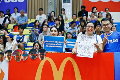 Người truyền cảm hứng trên khán đài VBA 2023 - Ảnh 3. Người truyền cảm hứng trên khán đài VBA 2023 - Ảnh 3.