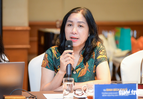 Tọa đàm, giao lưu trực tuyến: Tiêm chủng vắc xin an toàn và nâng cao nhận thức cộng đồng - Ảnh 6. Bác sĩ Đinh Bích Thủy, trưởng khoa khám theo yêu cầu, Bệnh viện Phụ sản trung ương - Ảnh: NAM TRẦN