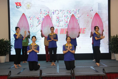 Hệ 9+ tại Trường Saigontourist: 3 năm có bằng nghề và tốt nghiệp THPT - Ảnh 2. Sinh viên Trường Saigontourist tham gia hội thi STHC’s Got Talent