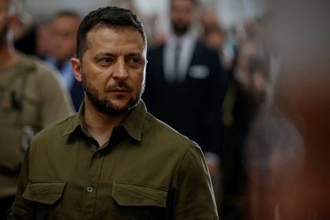 Tổng thống Ukraine Volodymyr Zelensky cho rằng nếu Ukraine không được cung cấp lộ trình, thời gian cụ thể để vào NATO, đây sẽ là điều vô lý - Ảnh: REUTERS Tổng thống Ukraine Volodymyr Zelensky cho rằng nếu Ukraine không được cung cấp lộ trình, thời gian cụ thể để vào NATO, đây sẽ là điều vô lý - Ảnh: REUTERS