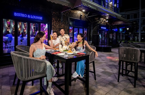 “Sống ảo" từ ngày sang đêm tại Grand World với 1 triệu đồng - Ảnh 7. Chợ đêm Grand World “hội đủ anh tài ẩm thực đường phố” - Ảnh: Đ.H.