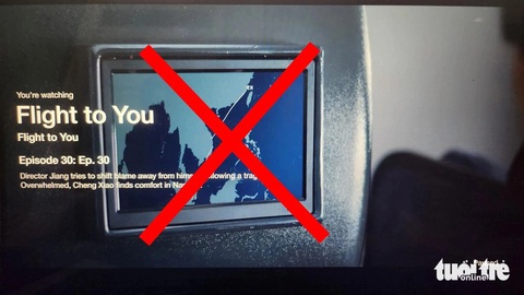 Cảnh phim "Flight to you" trên Netflix vẫn hiển thị tấm bản đồ có "đường lưỡi bò" - Ảnh: CÁT KHUÊ Phim "Flight to you" trên Netflix có bản đồ "đường lưỡi bò", hiện đã bị gỡ bỏ - Ảnh: CÁT KHUÊ