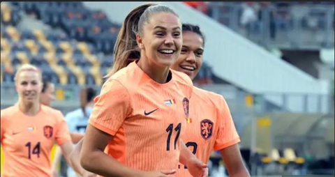 Đối thủ của tuyển nữ Việt Nam ở World Cup 2023 bị yêu cầu 'cút về nhà' - Ảnh 1. Tuyển nữ Hà Lan bị các cổ động viên chủ nhà New Zealand "tẩy chay" vì cười nhạo haka trước giờ khởi tranh World Cup 2023 - Ảnh: GETTY IMAGES