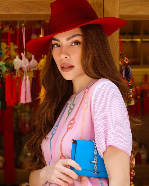 Hồ Ngọc Hà có phong cách thời trang cuốn hút cả trên sân khấu lẫn trong đời thường - Ảnh: NVCC Hồ Ngọc Hà có phong cách thời trang cuốn hút cả trên sân khấu lẫn trong đời thường - Ảnh: NVCC