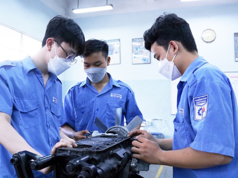 Trường Cao đẳng Kỹ thuật Cao Thắng công bố điểm chuẩn học bạ, cao nhất 31,5 - Ảnh 1. Sinh viên học nghề tại Trường cao đẳng Kỹ thuật Cao Thắng - Ảnh: TRỌNG NHÂN