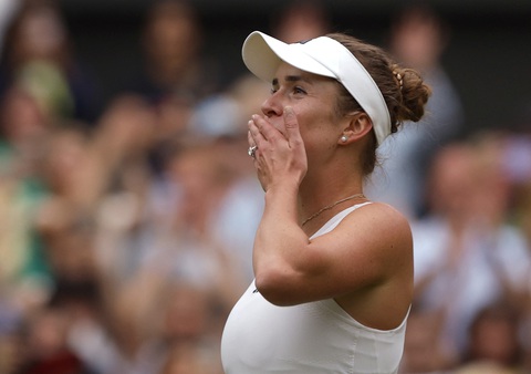 Wimbledon 2023: Hạt giống số 1 đơn nữ Swiatek bị loại - Ảnh 2. Svitolina gây bất ngờ khi đánh bại Swiatek - Ảnh: REUTERS