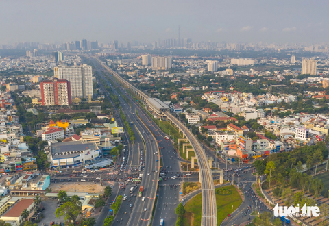 Xa Lộ Hà Nội chính thức thành đường Võ Nguyên Giáp - Ảnh 1. Xa lộ Hà Nội đoạn từ cầu Sài Gòn đến ngã tư Thủ Đức (TP Thủ Đức) được đổi tên thành đường Võ Nguyên Giáp - Ảnh: QUANG ĐỊNH