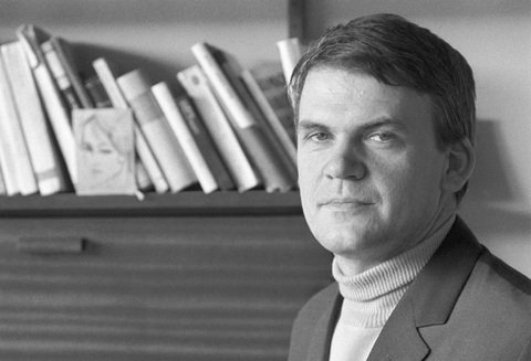 Milan Kundera rất được hâm mộ tại Việt Nam, gần đây loạt tác phẩm của ông được công ty Nhã Nam phát hành bản tiếng Việt - Ảnh: AP Milan Kundera rất được hâm mộ tại Việt Nam, gần đây loạt tác phẩm của ông được Công ty Nhã Nam phát hành bản tiếng Việt - Ảnh: AP