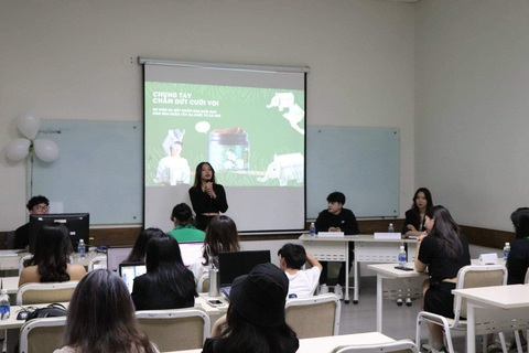 PR - ngành học xu hướng và nhiều chính sách thu hút người học - Ảnh 1. Một buổi học của sinh viên ngành Quan hệ công chúng HSU