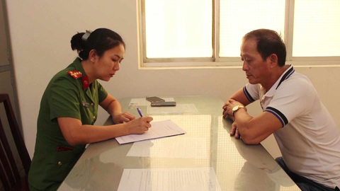 Quách Ngọc Giao làm việc với công an - Ảnh: Công an cung cấp Quách Ngọc Giao làm việc với công an - Ảnh: Công an cung cấp
