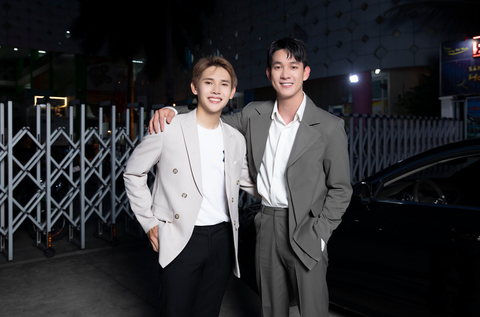 Song Luân còn mời diễn viên Quỳnh Lý - "tình địch" của mình trong phim Nhà bà Nữ đóng MV Song Luân còn mời diễn viên Quỳnh Lý - "tình địch" của mình trong phim Nhà bà Nữ - đóng MV