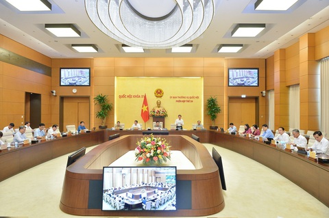 Thường vụ Quốc hội 'chốt' phương án sáp nhập huyện, xã đến 2030 - Ảnh 1. Quang cảnh phiên họp của Ủy ban Thường vụ Quốc hội - Ảnh: GIA HÂN