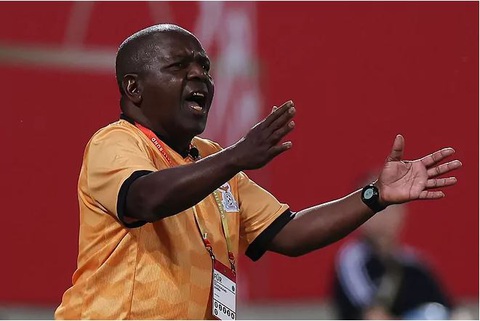 Các đội nữ châu Phi 'rối ren' trước giờ G World Cup 2023 - Ảnh 1. HLV Bruce Mwape của đội tuyển nữ Zambia bị tố lạm dụng tình dục các nữ cầu thủ Zambia - Ảnh: Marca