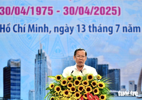 Ông Phan Văn Mãi phát biểu chỉ đạo cuộc vận động sáng tác và dàn dựng, quảng bá tác phẩm văn học, nghệ thuật - Ảnh: T.T.D. Ông Phan Văn Mãi phát biểu chỉ đạo cuộc vận động sáng tác và dàn dựng, quảng bá tác phẩm văn học, nghệ thuật - Ảnh: T.T.D.