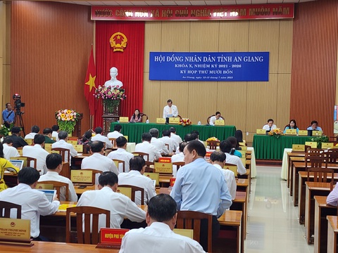Sẽ đầu tư hồ trữ nước ngọt lớn nhất ĐBSCL hơn 3.100 tỉ đồng - Ảnh 1. Kỳ họp HĐND tỉnh An Giang diễn ra trong 2 ngày 12 và 13-7 - Ảnh: BỬU ĐẤU