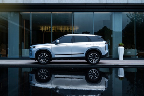 5 hãng xe Trung Quốc sẽ 'tung hàng' trong tháng 8: Chủ yếu nhắm vào phân khúc có CX-5, CR-V - Ảnh 1. Các hãng xe Trung Quốc rầm rộ ra mắt trong tháng 8, trong đó tập trung vào phân khúc SUV hạng C - Ảnh: Jaecoo