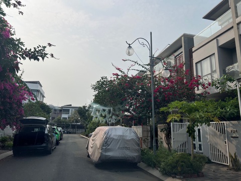 Vụ nữ thẩm phán bị 'tố' đánh người: Người trong cuộc nói gì? - Ảnh 2. Khu dân cư Phố Đông Village - nơi xảy ra vụ việc - Ảnh: Cư dân cung cấp