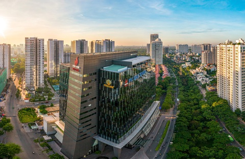 Mua nhà để ở - bây giờ hay đợi thêm? - Ảnh 2. Các cuộc khảo sát thời gian qua cho thấy dù kinh tế gặp nhiều khó khăn nhưng đa phần người Việt vẫn muốn mua bất động sản, đặc biệt là nhà ở.