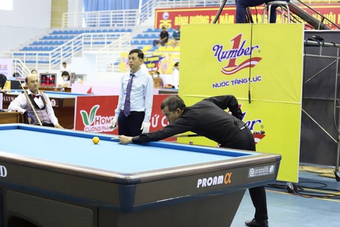 Vừa vô địch World Cup, Trần Quyết Chiến sớm bị loại ở giải Billiards quốc tế Bình Dương - Ảnh 1. Nhà vô địch World Cup Trần Quyết Chiến sớm 'rơi đài' - Ảnh: M.Q.