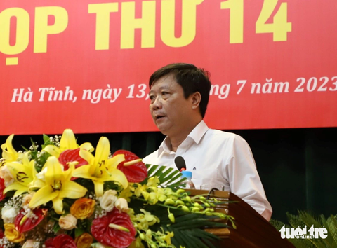Thiếu thuốc, vật tư y tế nóng nghị trường Hà Tĩnh - Ảnh 1. Ông Nguyễn Minh Đức - giám đốc Sở Y tế Hà Tĩnh - Ảnh: LÊ MINH