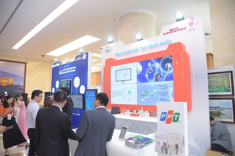 FPT đề xuất 30 mô hình tiện ích cho người dân và doanh nghiệp FPT đề xuất 30 mô hình tiện ích cho người dân và doanh nghiệp