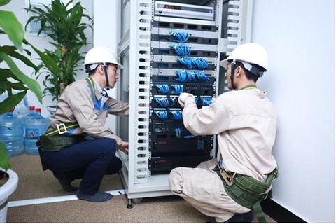 Nhân viên bảo trì điện làm công việc gì? Mô tả công việc chi tiết - Ảnh 1. Nhân viên bảo trì điện - Ảnh: Internet.