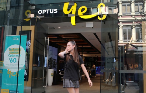 Optus và SpaceX lên kế hoạch phủ sóng toàn lãnh thổ Australia - Ảnh 1. Optus và SpaceX lên kế hoạch phủ sóng toàn lãnh thổ Australia - Ảnh 1.